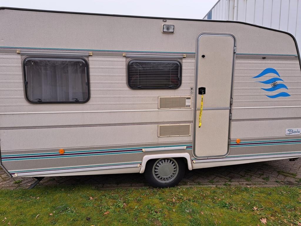 Caravelair bamba 415 paasaanbieding wees erbij 2500euro, Overige typen, Treinzit, 750 - 1000 kg, Particulier