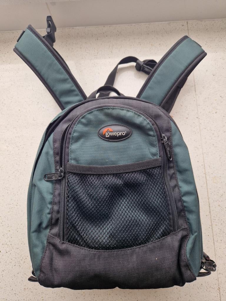 Lowepro Micro Trekker 100 Cameratas Rugtas Groen/Zwart, Ophalen, Zo goed als nieuw, Rugtas, Lowepro