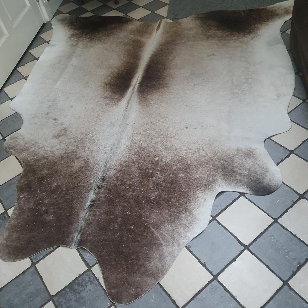 Koeienhuid, Huis en Inrichting, Stoffering | Tapijten en Kleden, Ophalen of Verzenden, Overige vormen, 200 cm of meer, 150 tot 200 cm