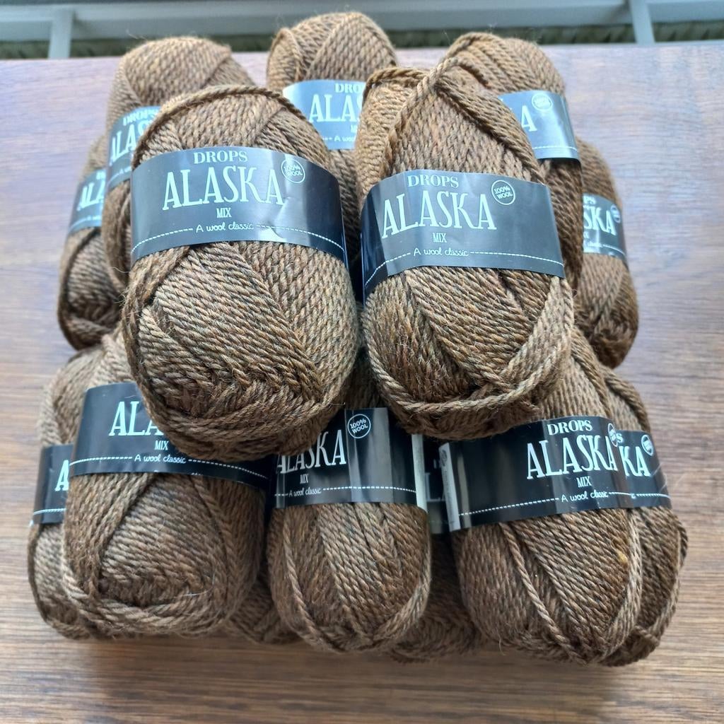 Partij breiwol, breigaren Drops Alaska 100% wol, Hobby en Vrije tijd, Ophalen of Verzenden, Nieuw, Breien of Haken, Wol of Garen