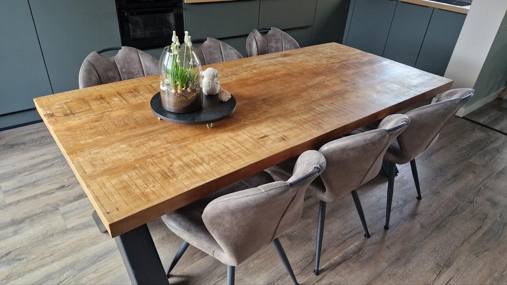 Eettafel mango hout met stalen X poten, Ophalen, 200 cm of meer, 50 tot 100 cm, Zo goed als nieuw