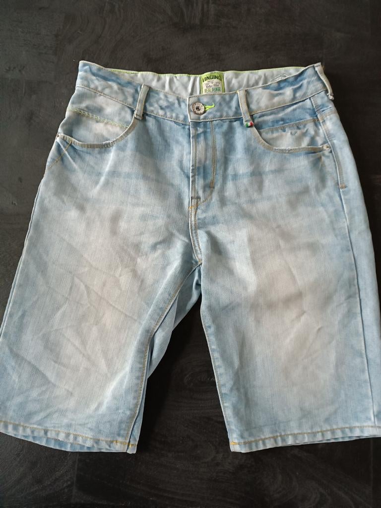 Korte spijkerbroek van het merk Vingino
Maat 14, XS, zgan, Blauw, W32 (confectie 46) of kleiner, Ophalen of Verzenden, Zo goed als nieuw