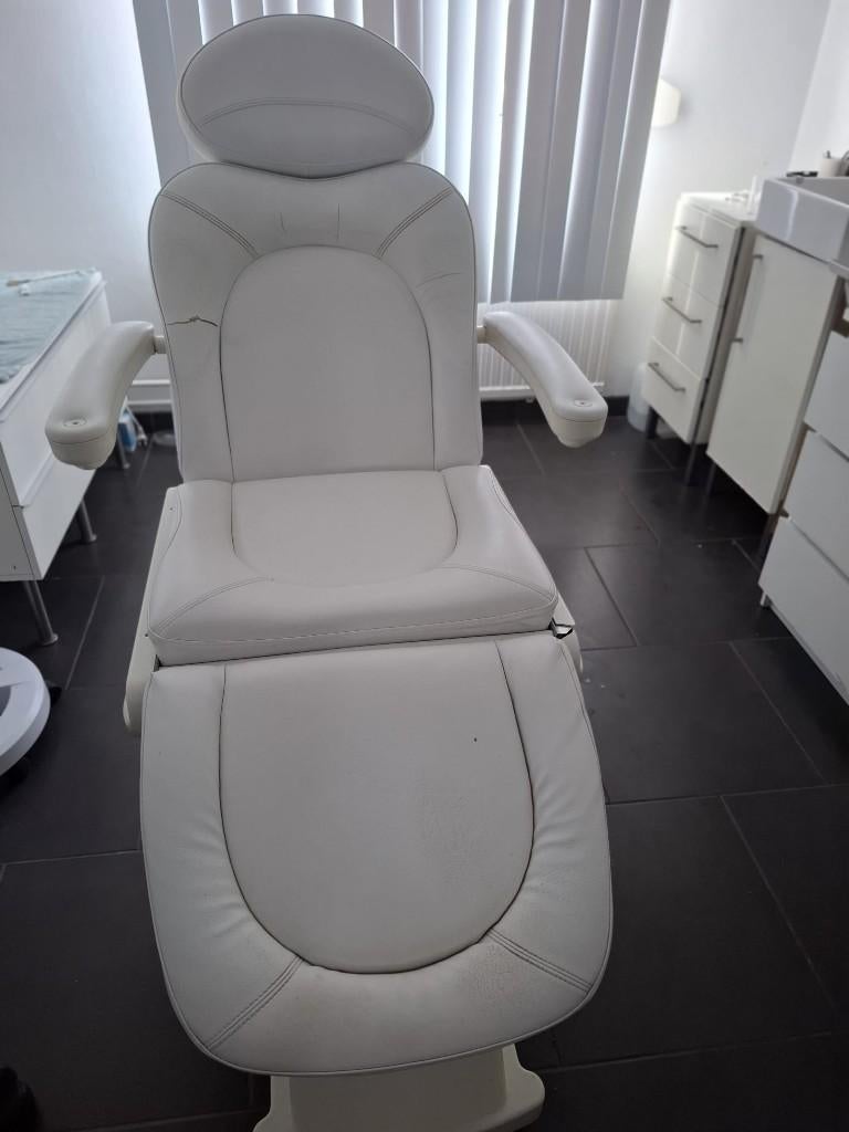 Behandelstoel Schoonheidsspecialiste, Ophalen, Gebruikt, Massagestoel of Kussen