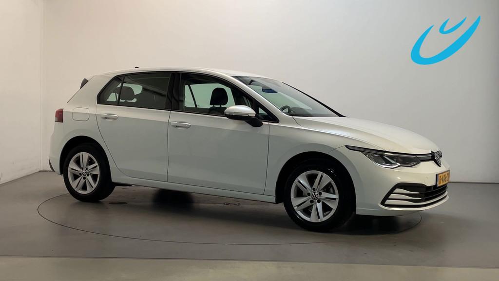 Volkswagen Golf 1.0 TSI Life Business Alcantara Virtual Cock, Voorwielaandrijving, Gebruikt, Met garantie (alle), Wit