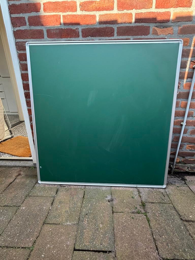 Schoolbord krijgt blanco en ruitjes 99x102 cm, Diversen, Schoolborden, Ophalen, Zo goed als nieuw, Krijtbord