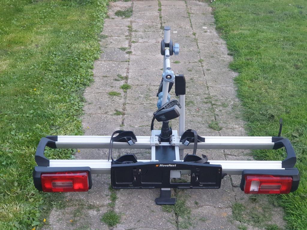 Fietsendrager MovaNext lux Plus Voor 2 E-bike's Kantelbaar, Auto diversen, Fietsendragers, Ophalen, Elektrische fiets, Zo goed als nieuw