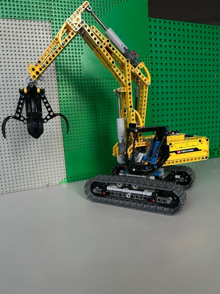 LEGO Technic 42006 rupsgraafmachine, Kinderen en Baby's, Speelgoed | Duplo en Lego, Ophalen of Verzenden, Zo goed als nieuw