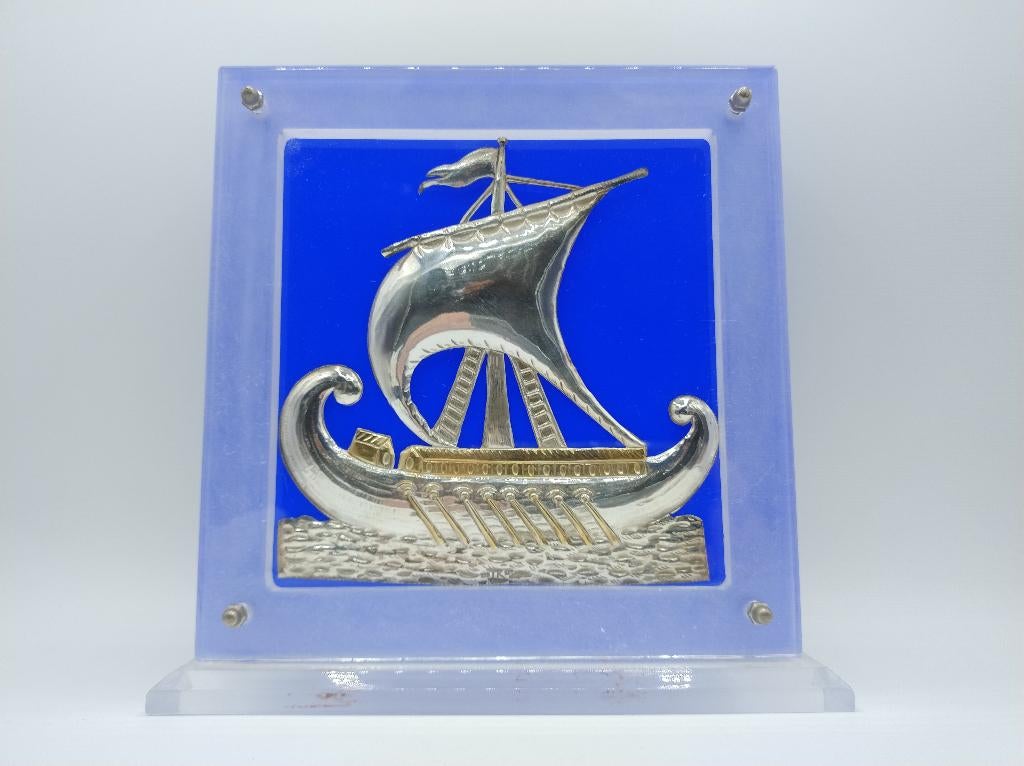 Zilveren vikingschip in display, 925, Antiek en Kunst, Antiek | Goud en Zilver, Verzenden, Zilver