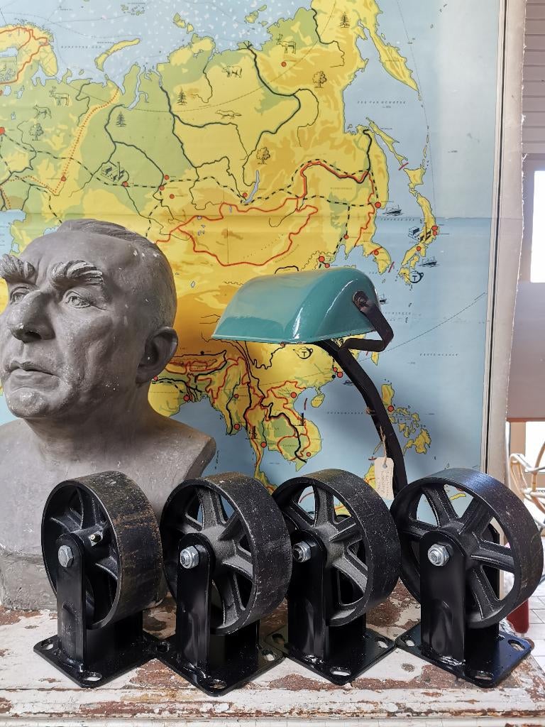 Gietijzeren industriële bokwielen, Ophalen, Gebruikt