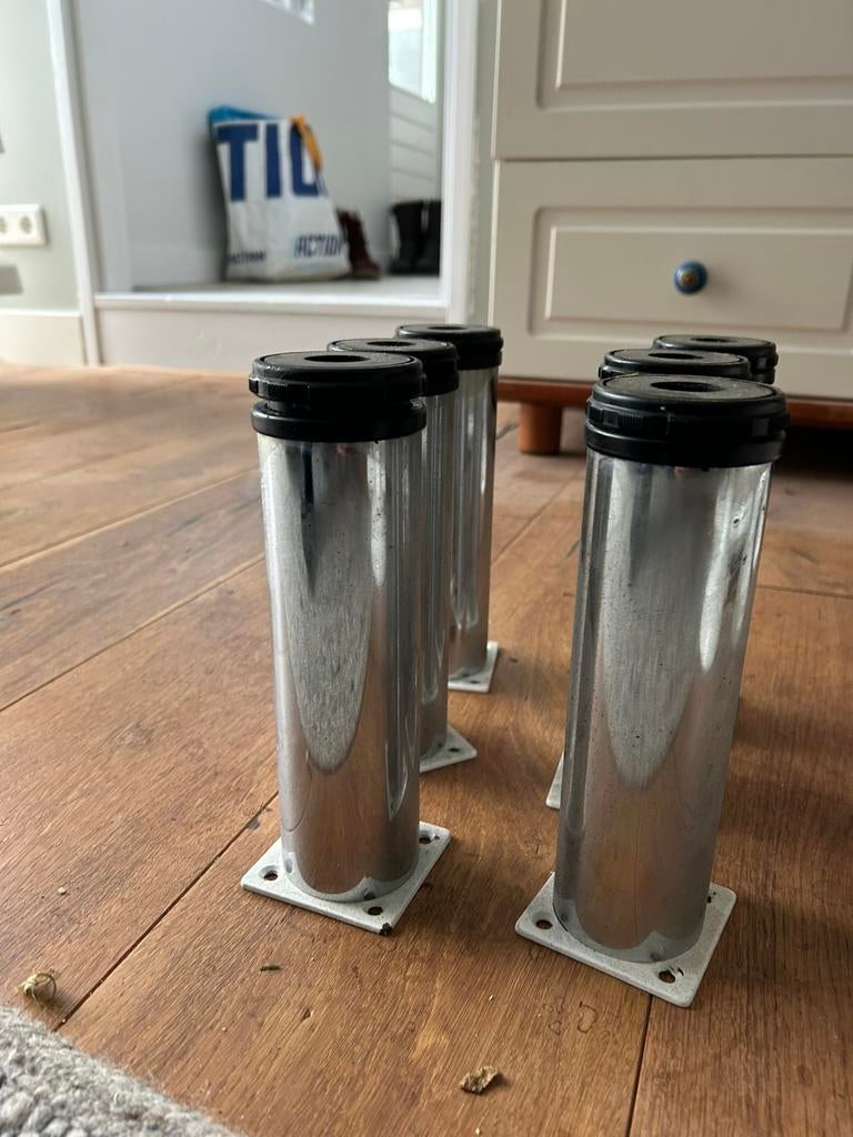 RVS pootjes verstelbaar, Ophalen, Zo goed als nieuw