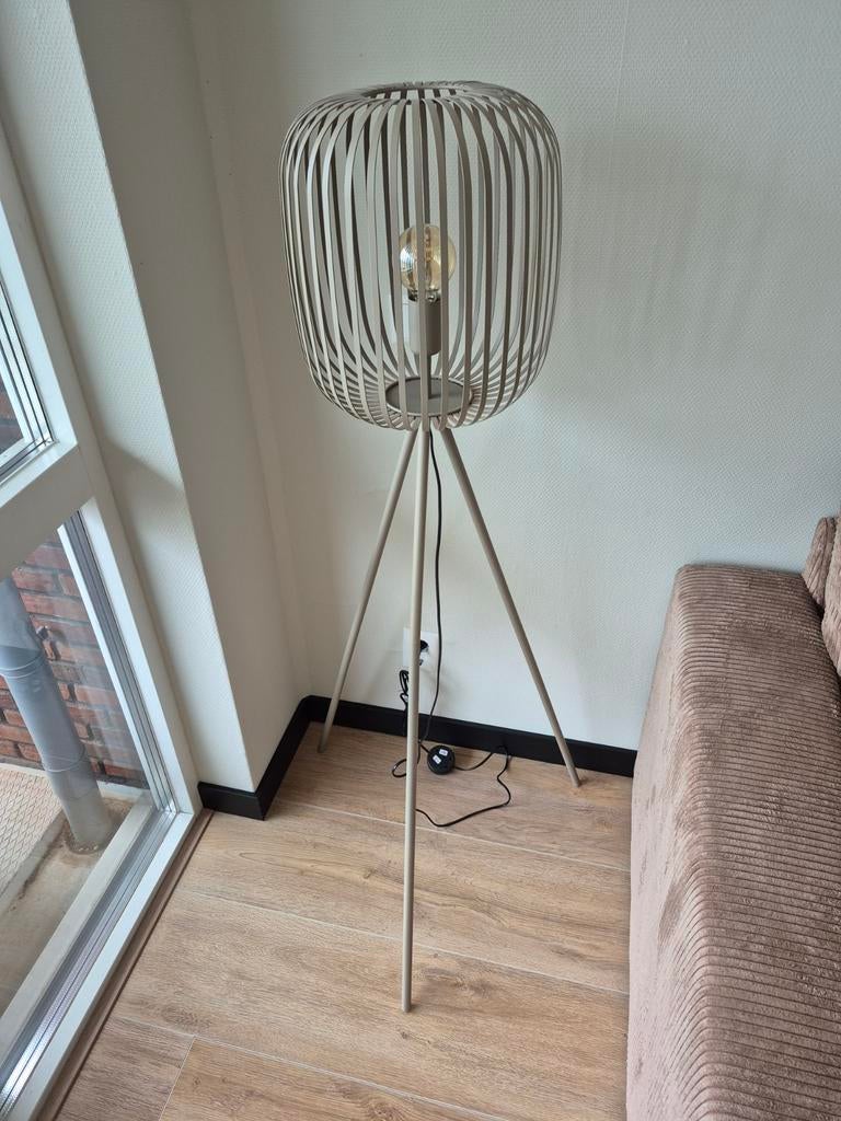 Gloednieuwe EGLO Romazzina Dimbare Vloerlamp Zand/Beige, Ophalen of Verzenden, Zo goed als nieuw, Overige materialen, 100 tot 150 cm