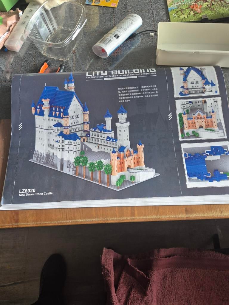 City Building Kasteel Neuschwanstein Bouwpakket, Kinderen en Baby's, Speelgoed | Bouwstenen, Ophalen of Verzenden, Zo goed als nieuw