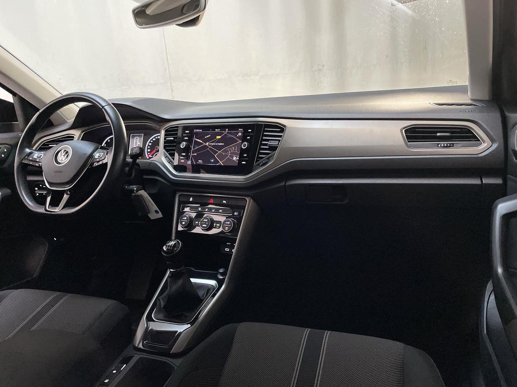 Volkswagen T-Roc 1.0 TSI Style Business Parkeersensoren Navi, Voorwielaandrijving, Stof, Gebruikt, Electronic Stability Program (ESP)
