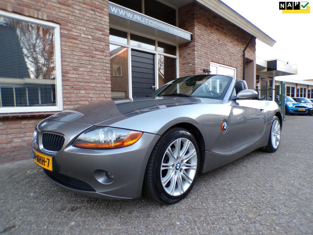 BMW Z4 Roadster 2.5i SMG Leder / Airco / Stoelverwarming / H, Automaat, Achterwielaandrijving, Gebruikt, Zwart
