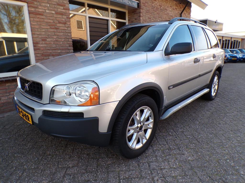 Volvo XC90 2.5 T Exclusive Automaat / Leder / Navi / 7 Perso, Gebruikt, Zwart, 7 stoelen, 2521 cc