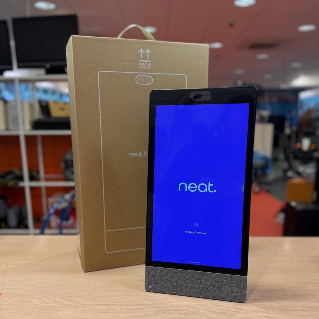 Neat Frame: alles-in-één videoconferencing - Zoom - Teams, Flex Ltd., Zo goed als nieuw, https://flex.com/contact-us, Nobelstraat 10, 5807 GA Oostrum LB, Limburg, Nederland