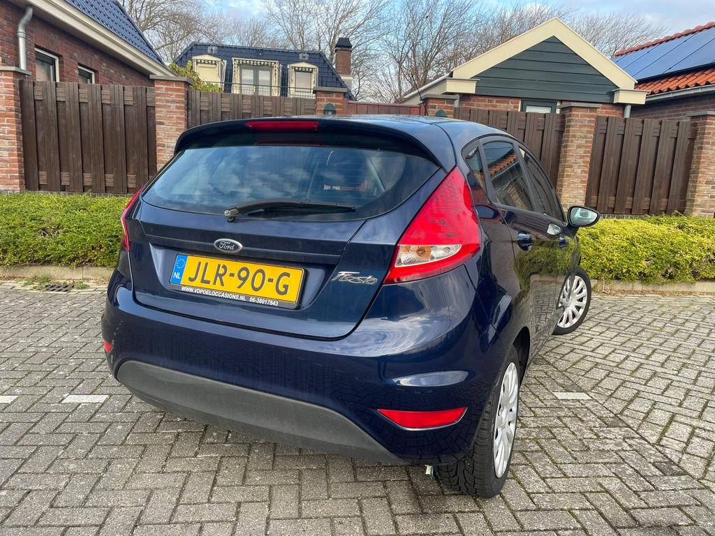 Ford Fiesta 1.25 Champion 5drs 82pk STOELVERWARMING TREKHAAK, Voorwielaandrijving, Stof, Gebruikt, 1242 cc