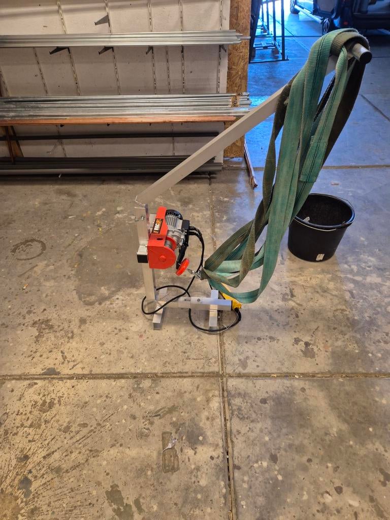 HVACLIFT PA250D Elektrische Takel - Bouwlift, Doe-het-zelf en Verbouw, Lieren en Takels, Ophalen, Zo goed als nieuw