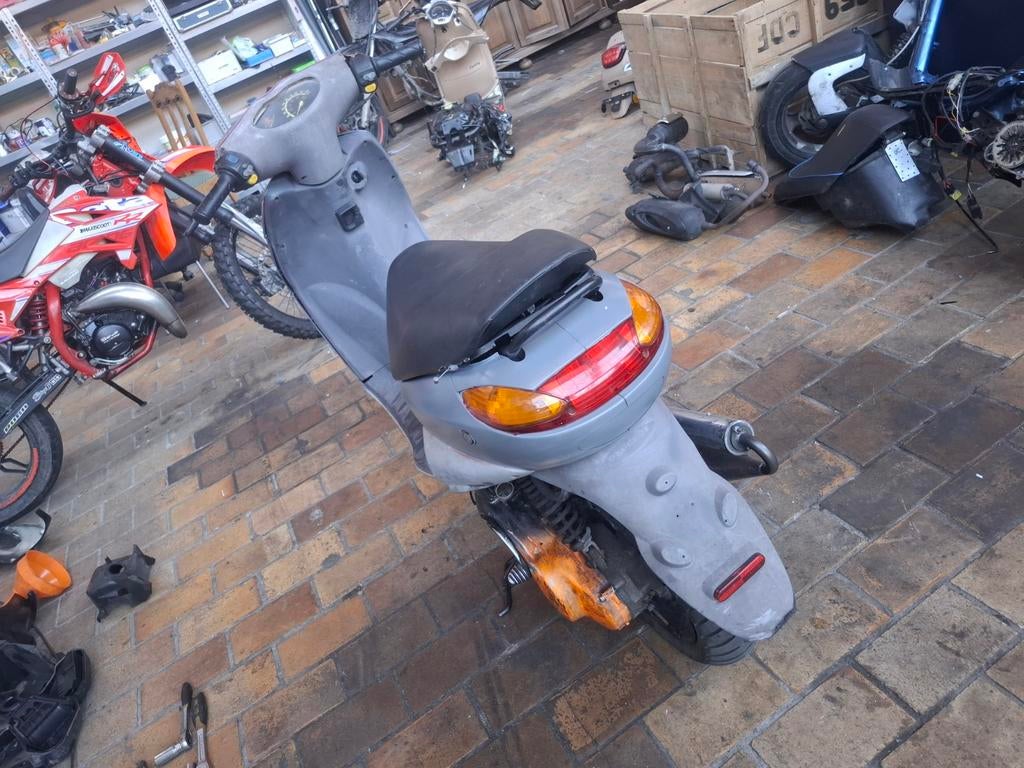 Peugeot Vivacity Scooter - Onderdelen of Reparatie, Fietsen en Brommers, Scooters | Yamaha, Ophalen of Verzenden, Gebruikt, Benzine