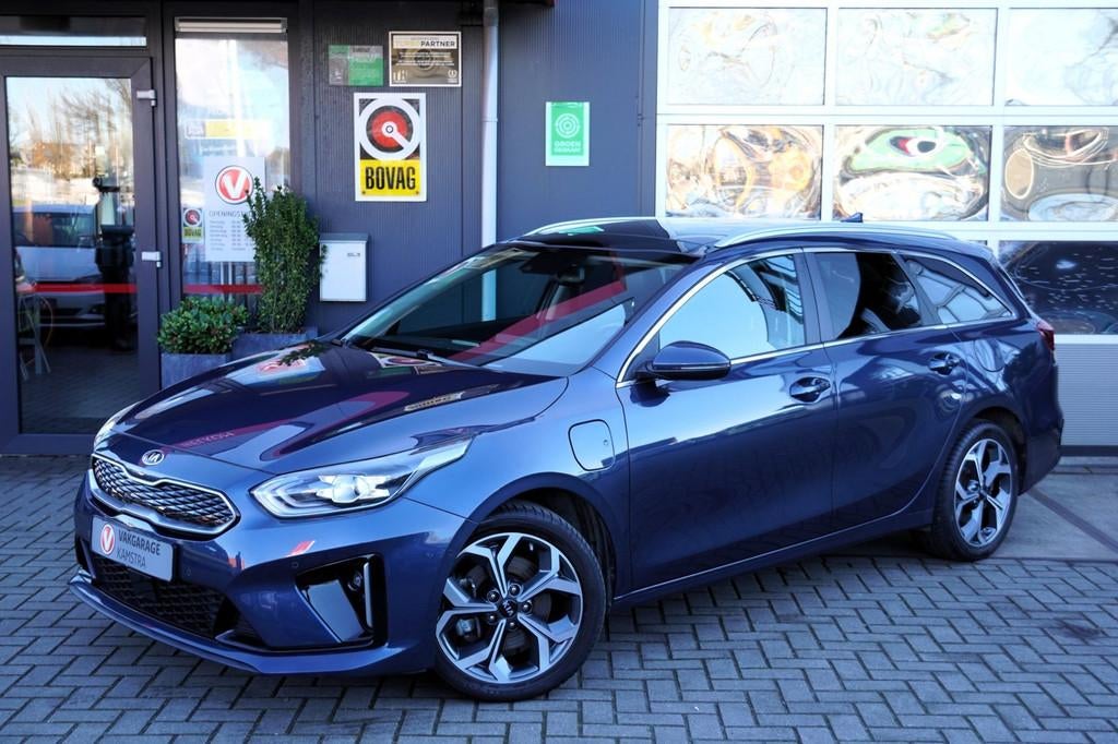 Kia Ceed Sportswagon 1.6 GDI PHEV E.L. Pano/Leder/DAB+/Navi, 8 kWh, Gebruikt, Euro 6, Blauw