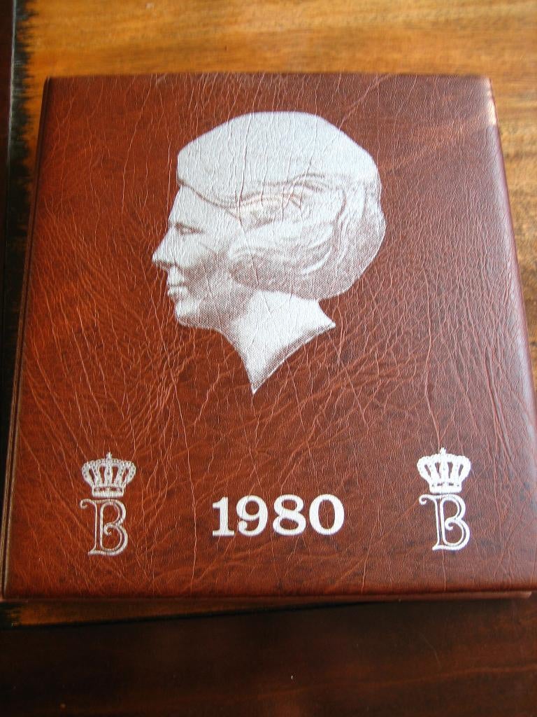 Album Beatrix jaarsetjes 1980 t/m 1995 compleet ,, Ophalen of Verzenden, Koningin Beatrix, Setje