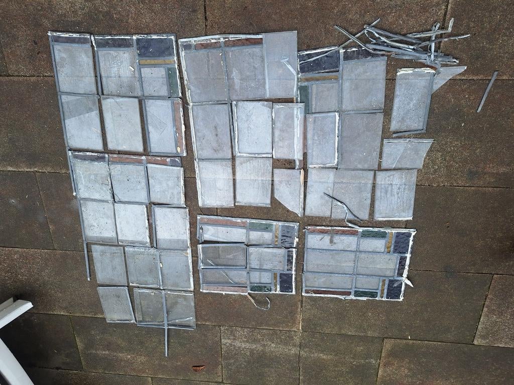 Oud glas in lood voor reparatie werk,4dezelfde foto's, Ophalen, Minder dan 80 cm, Glas in lood, Minder dan 80 cm