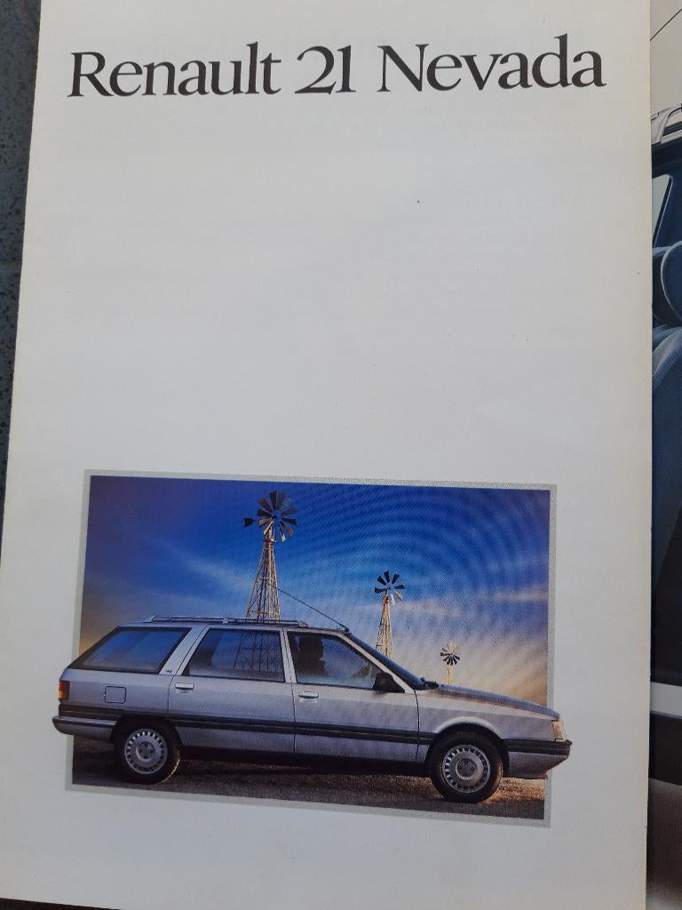 folder Renault 21 Nevada - introductie juni 1986, Ophalen of Verzenden, Zo goed als nieuw, Renault