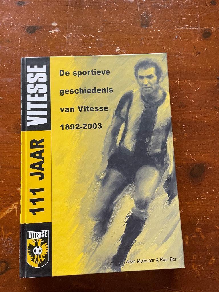 Vitesse Arnhem boeken, Ophalen of Verzenden, Zo goed als nieuw, Vitesse, Boek of Tijdschrift
