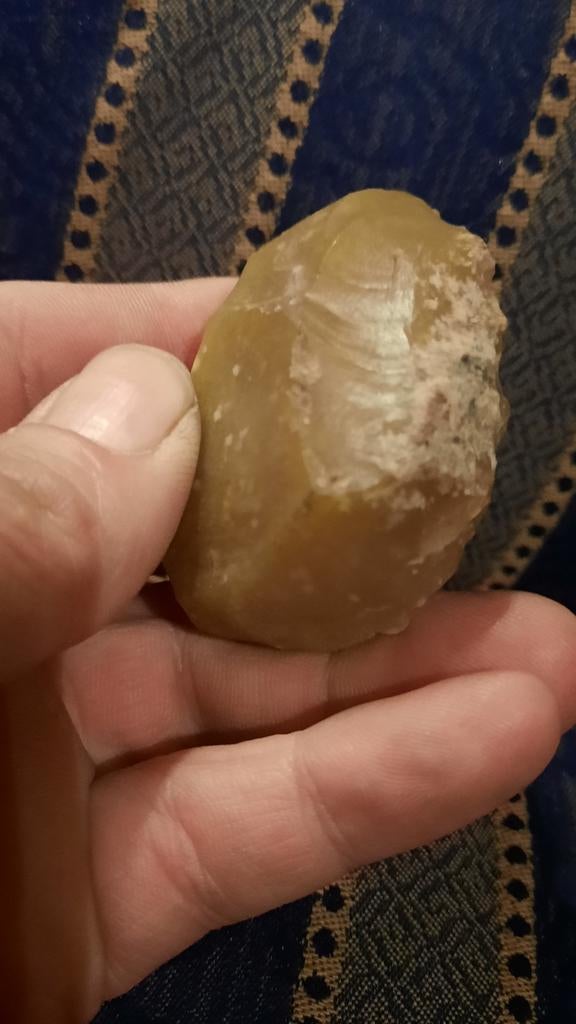 Vuistbijl biface schraper, Ophalen of Verzenden