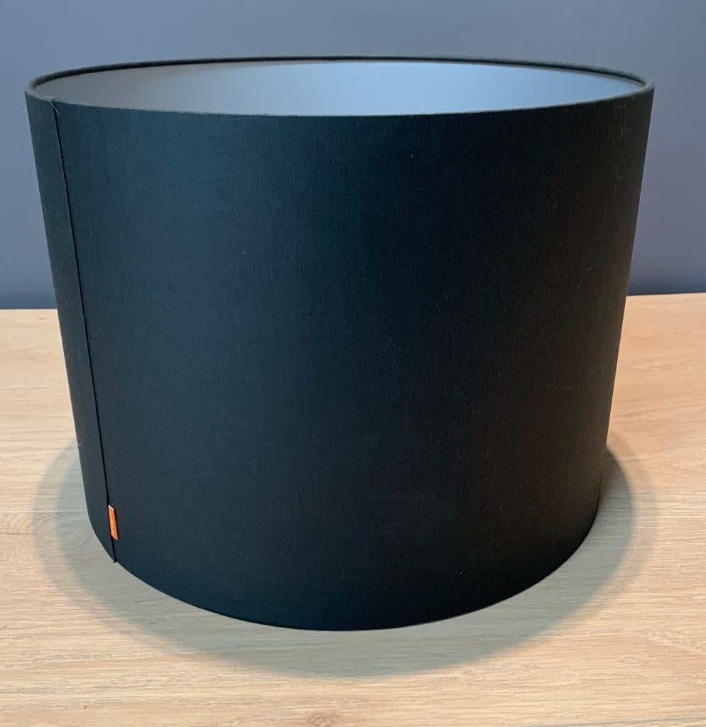 Stout verlichting lampenkap Eric Kuster twv € 139,00.