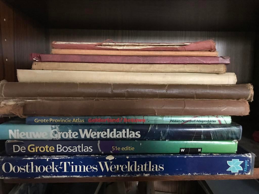 Oude Atlassen, Boeken, Landkaart, 1800 tot 2000, Nederland, Ophalen