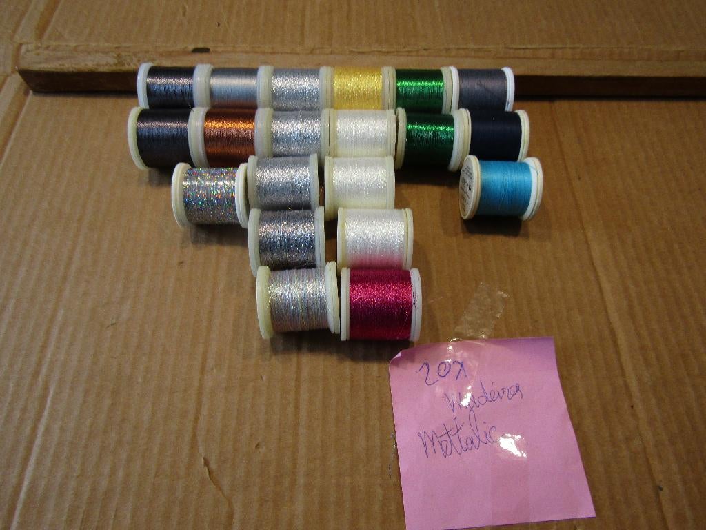 Party 20 x  Madeira Metallic ., Ophalen, Nieuw, Borduurgaren of Zijde