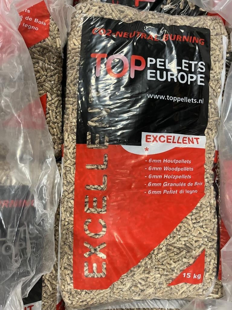 Witte pelletkorrels voor pelletkachel €8,- per zak, Ophalen, Nieuw, Overige brandstoffen, Pelletkachel