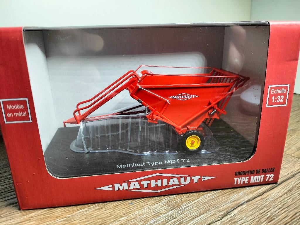 Te koop UH Mathiaut MDT 72 Balenkar., Ophalen of Verzenden, Nieuw, Tractor of Landbouw, Overige merken