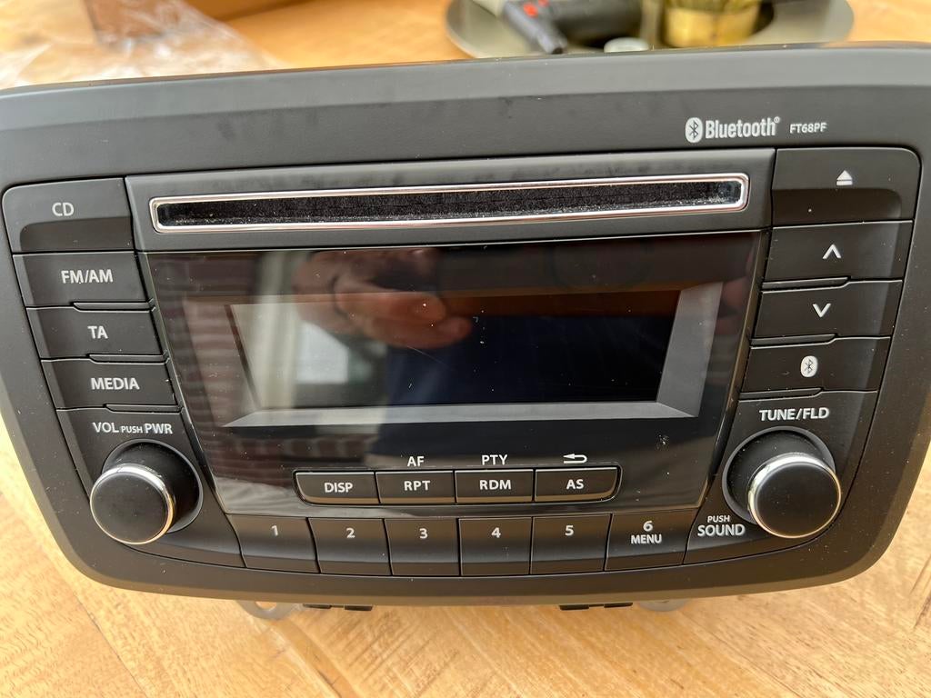 Autoradio/cd speler voor Suzuki nieuw, Ophalen of Verzenden, Zo goed als nieuw
