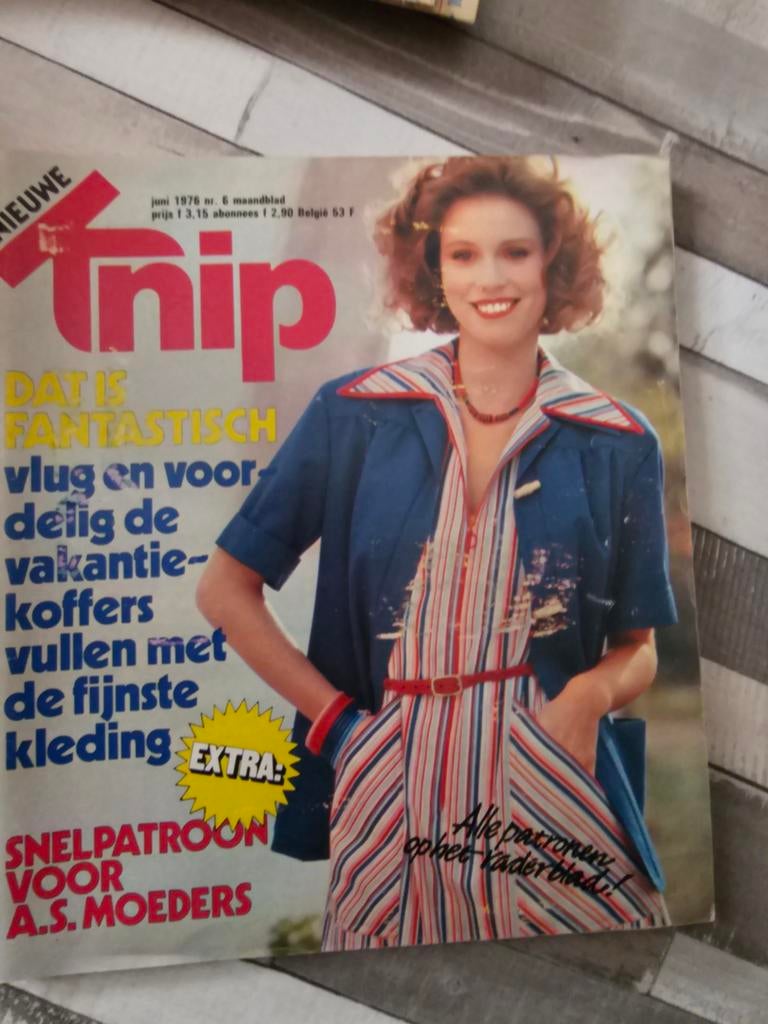 Knip juni1976, Hobby en Vrije tijd, Kledingpatronen, Ophalen of Verzenden, Zo goed als nieuw, Vrouw, Knipmode