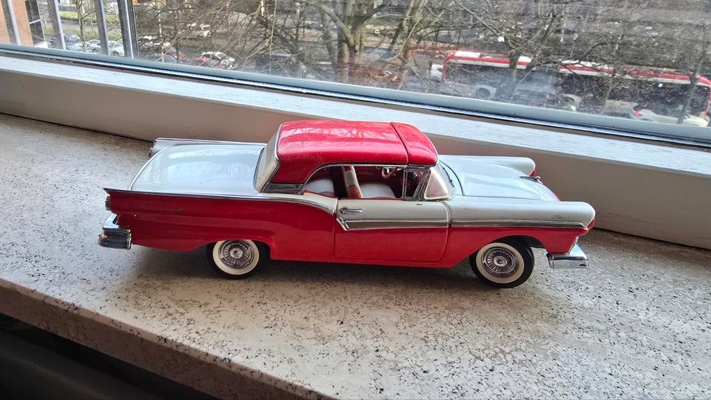 Franklin Mint 1957 Ford Skyliner 1:24, Hobby en Vrije tijd, Modelauto's | 1:18, Ophalen of Verzenden, Zo goed als nieuw, Auto