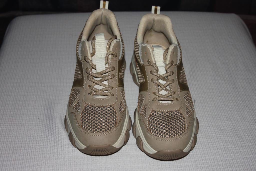 Shoecolate Sneakers maat 41, Shoecolate, Beige, Nieuw, Ophalen of Verzenden