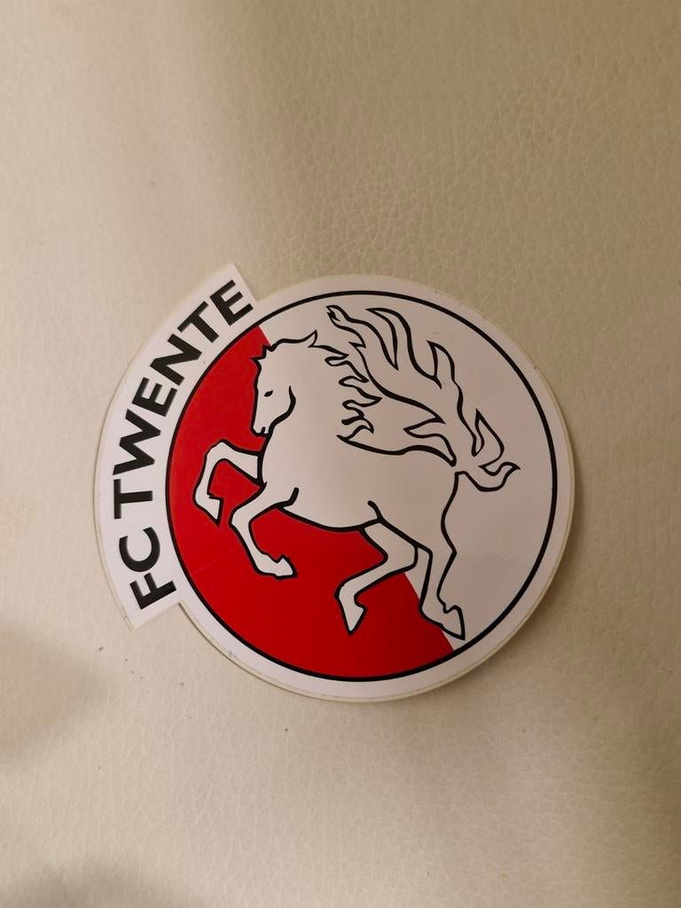 4729 FC Twente Club Sticker, Ophalen of Verzenden, Zo goed als nieuw