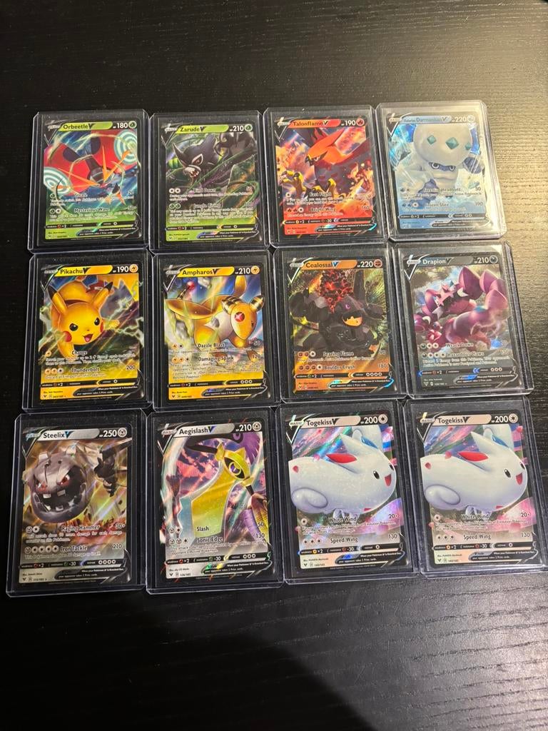 Pokémon Kaarten / 185 Vivid Voltage, Ophalen of Verzenden, Zo goed als nieuw