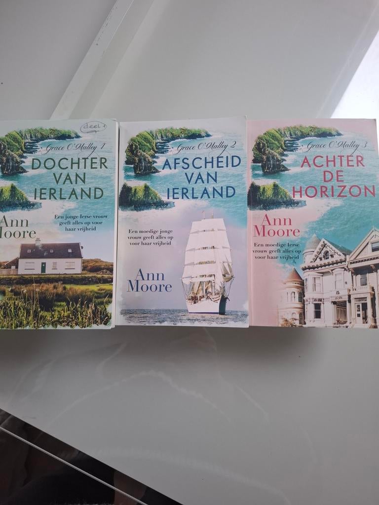 Ann Moore - Grace O'Malley Trilogie, Ophalen of Verzenden, Zo goed als nieuw