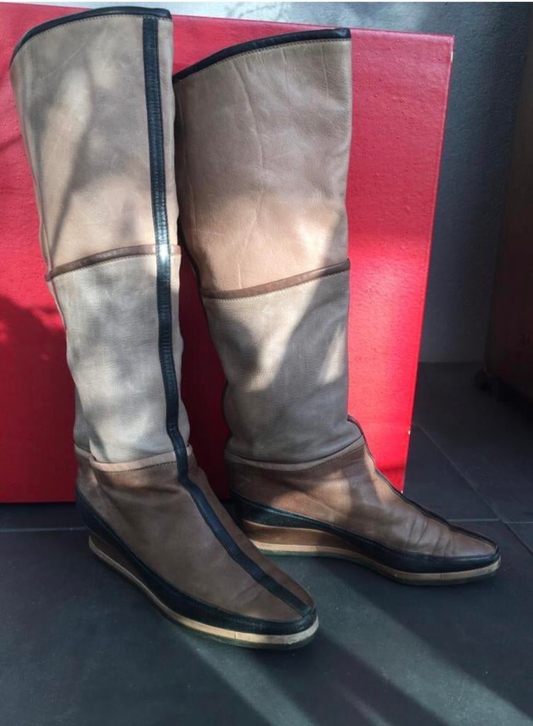 Prachtige Vintage Pollini leren laarzen sleehak maat 37, Kleding | Dames, Schoenen, Zo goed als nieuw, Hoge laarzen, Overige kleuren