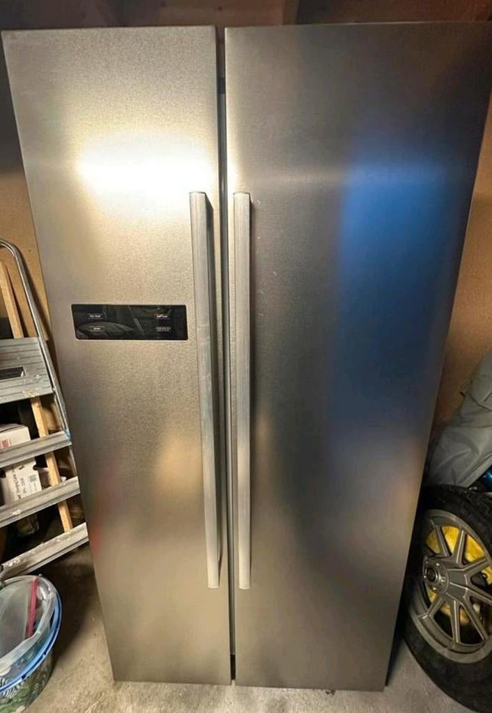 Amerikaanse Koel/ijs kast, 200 liter of meer, 60 cm of meer, Zo goed als nieuw, Energieklasse A of zuiniger