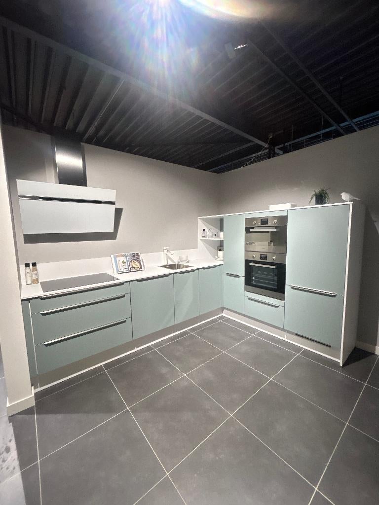 BO017 – Touch Aqua Showroomkeuken, Huis en Inrichting, Keuken | Complete keukens, Ophalen, Blauw, Nieuw, Dubbelwandige keuken