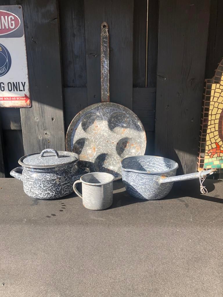 Emaille Wolkengrijs, Ophalen