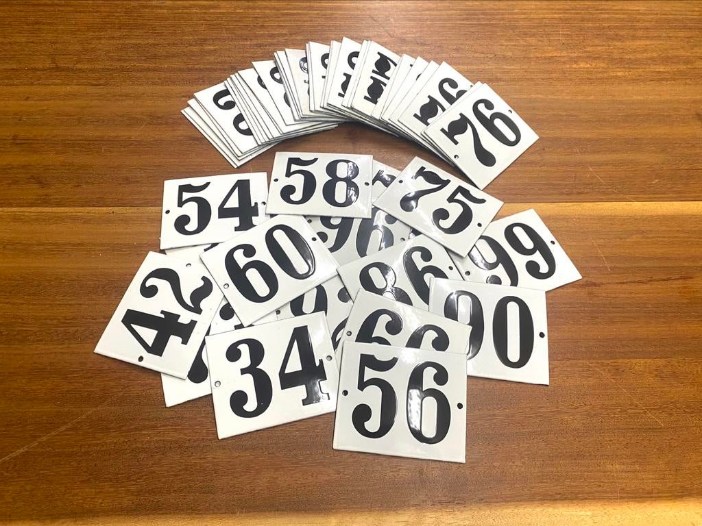 Antieke emaille huisnummers huisnummer huis nummer nummers, Verzenden