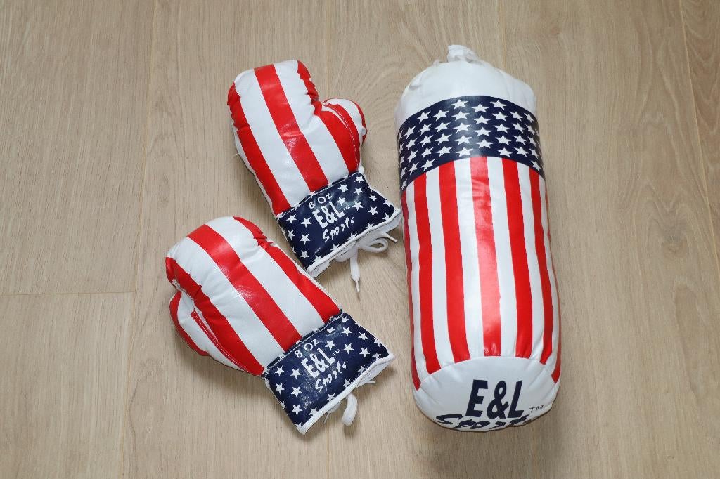 Kinder bokszak en bokshandschoenen ZGAN, Kinderen en Baby's, Ophalen of Verzenden, Zo goed als nieuw, Jongen of Meisje