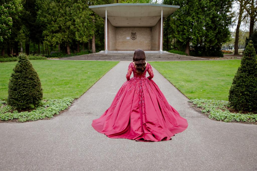 Hennajurk, Kleding | Dames, Trouwkleding en Trouwaccessoires, Ophalen, Zo goed als nieuw, Rood, Trouwjurk