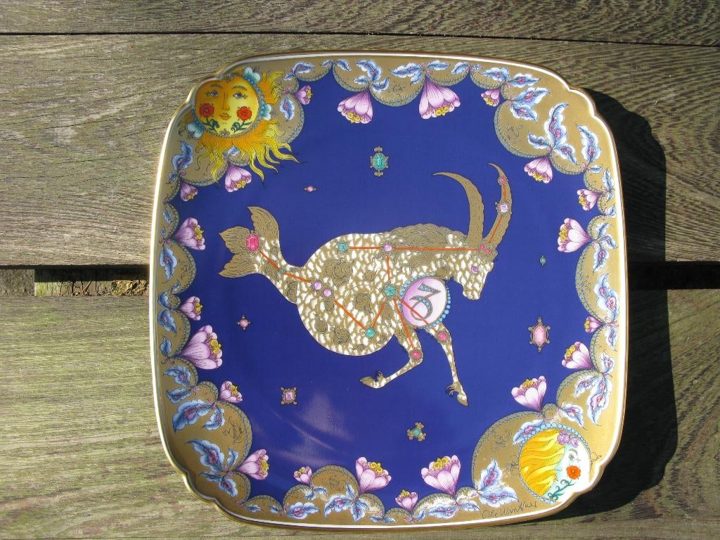 `WANDBORD ZODIAK STEENBOK HUTSCHENREUTHER  OLE WINTHER, Antiek en Kunst, Antiek | Wandborden en Tegels, Ophalen of Verzenden