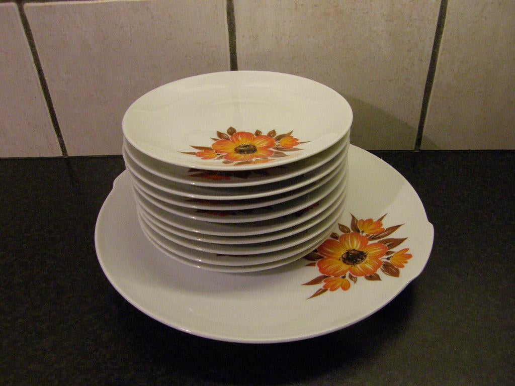 Gebakstel Winterling Marktleuthen Bavaria Jaren ‘70, Overige typen, Ophalen of Verzenden, Zo goed als nieuw, Overige stijlen